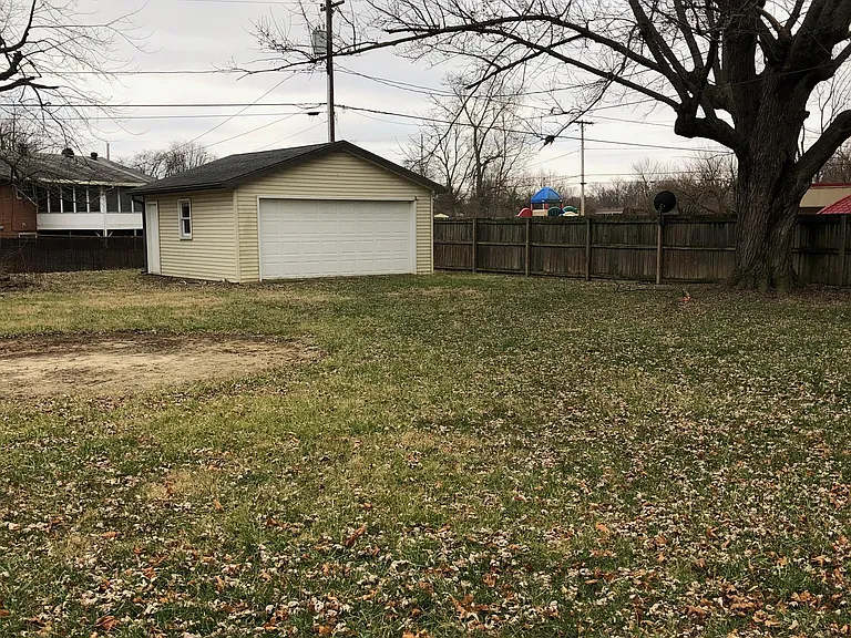 416 W Wenger Rd — Photo 31