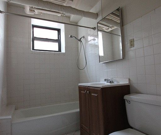 4th image of 1305 Oak Ave #1311X
