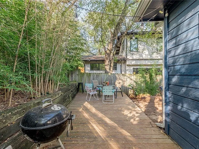 1198 E M Franklin Ave — Photo 24