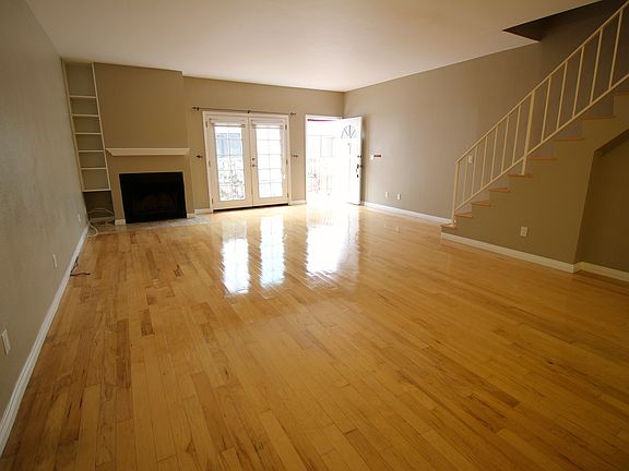 4th image of 11525 Ohio Ave APT 3