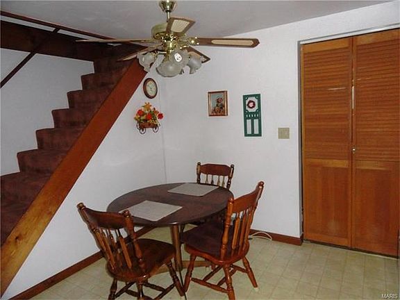 Eat-in Kitchen