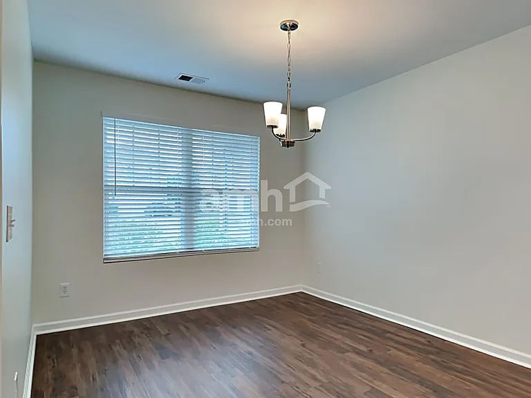 422 Lions Den Dr — Photo 7