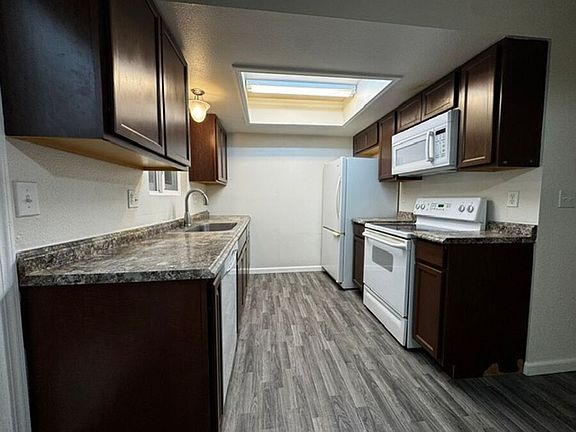 5th image of 3014 Starlight Cir