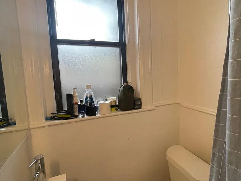 4901 Friendship Ave. — Photo 22
