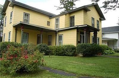 2nd image of 316 N Main St