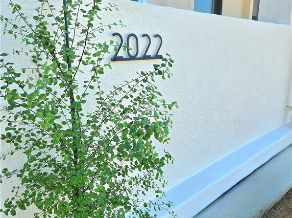 2022 W 75th St, Los Angeles, CA 90047