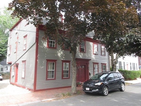 1st image of 15 Essex St #2