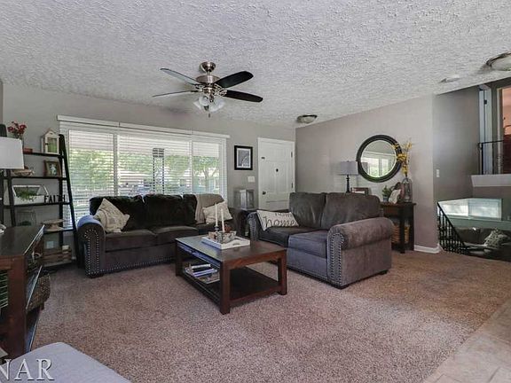 5th image of 1304 Searle Dr