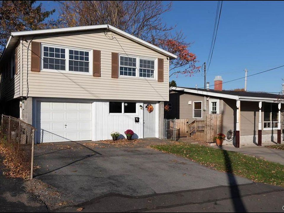 1st image of 217 1/2 Snyder Ave