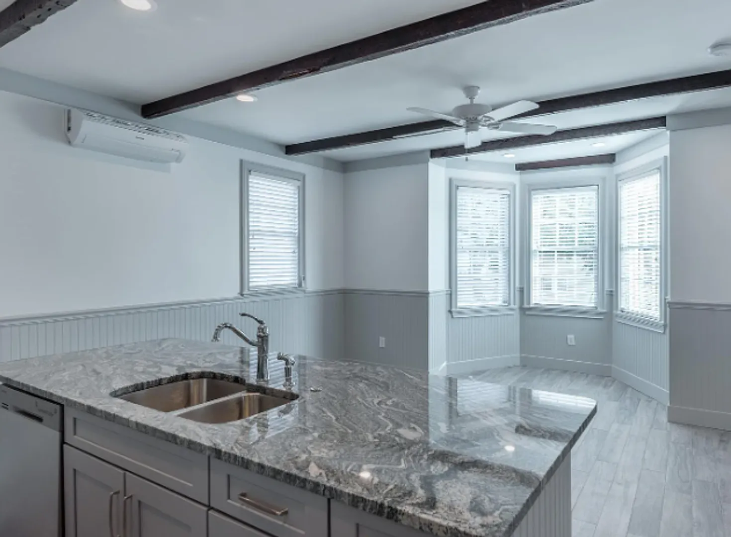 321 Ashley Ave — Photo 4
