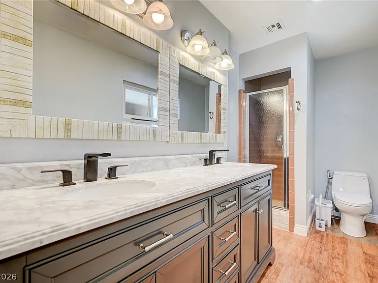 3917 W Oakey Blvd — Photo 17