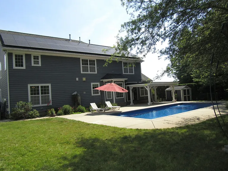 2084 Kittridge Dr — Photo 9