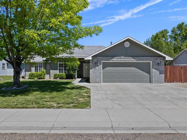 2009 Fairoaks Dr, Caldwell, ID 83605