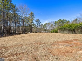 535 Laurelwood Dr, Tyrone, GA 30290