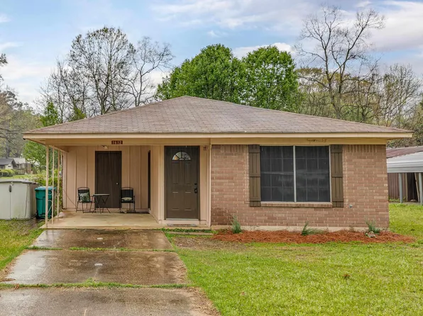 1612 Richmond Ave, Bastrop, LA 71220