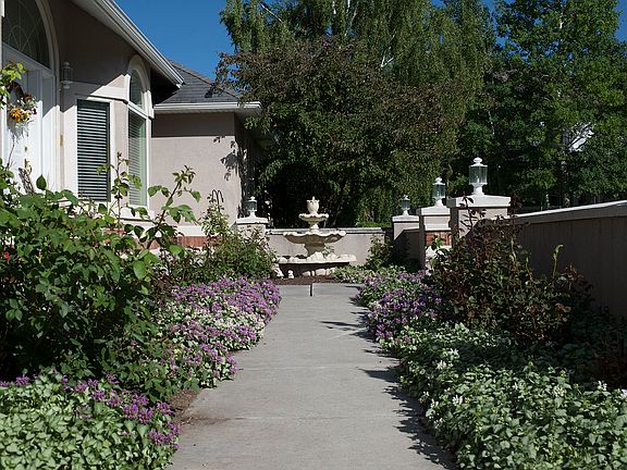 3rd image of 329 Springwood Ln