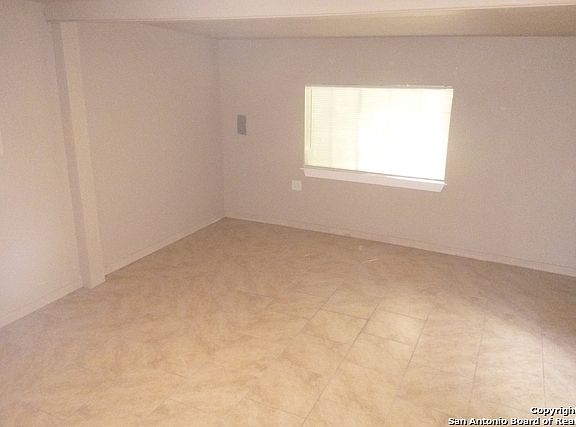 5th image of 938 Cottonwood Ave