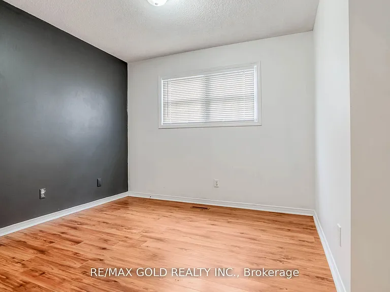 222 Fleming Dr — Photo 18