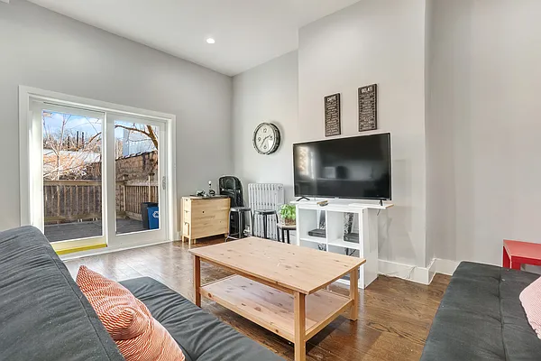 Rented by Compass | media 1