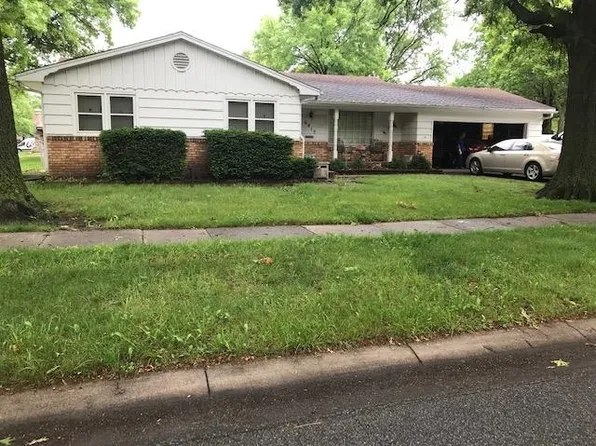 6815 E Zimmerly St, Wichita, KS 67207