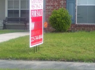 420 S Daphne Dr, Gonzales, LA 70737