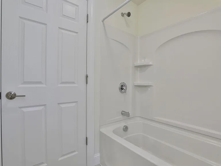 22 Reeds Ferry Way — Photo 49