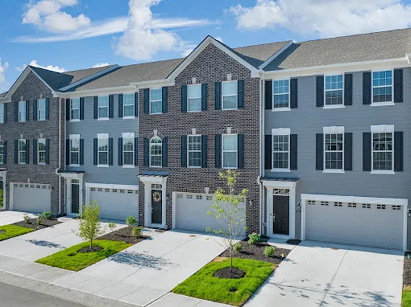 7073 Adalene Ln, Carmel, IN 46033