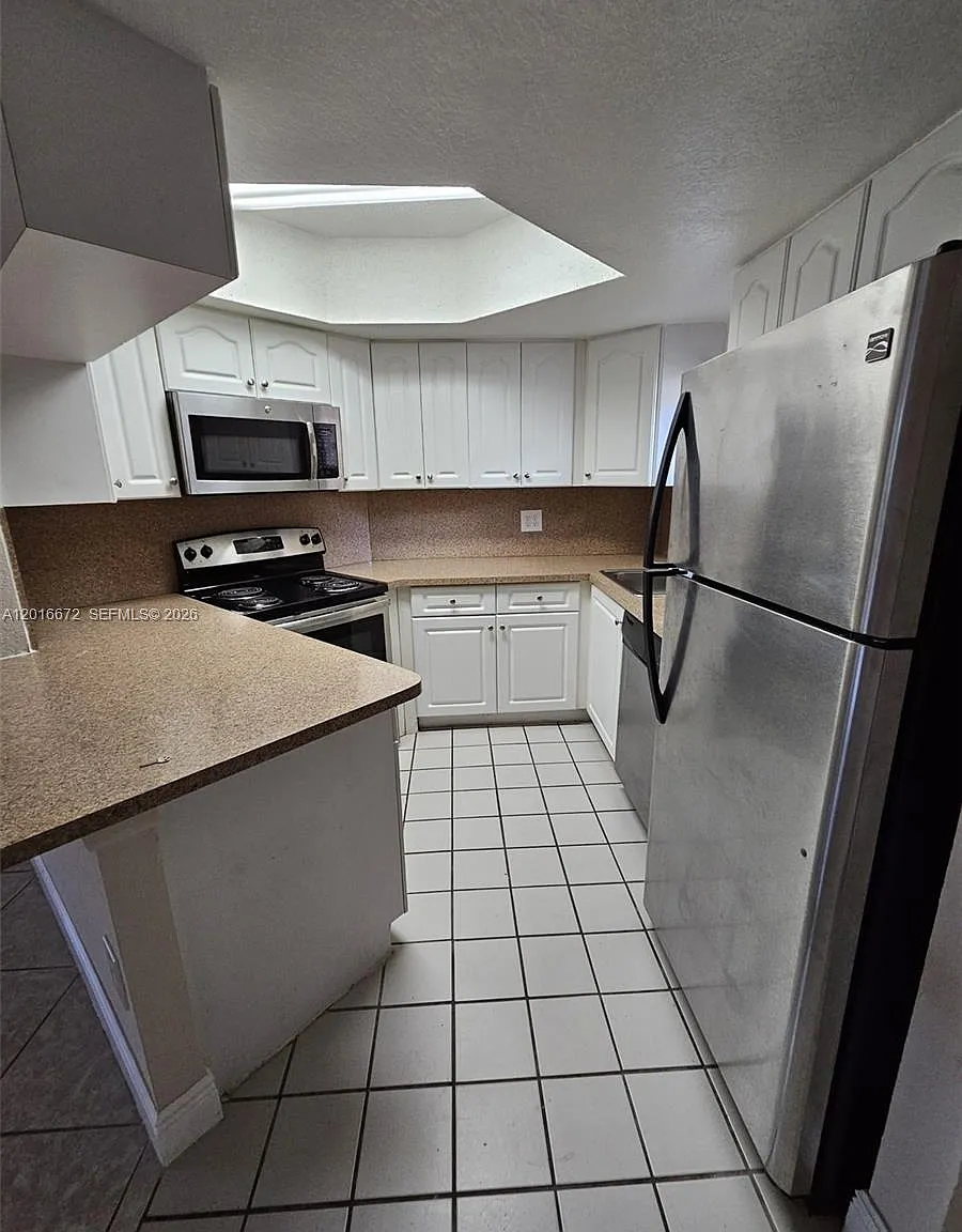 Las Vistas At Doral Condo — Photo 3