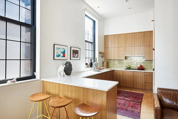 Rented by Warburg | media 31