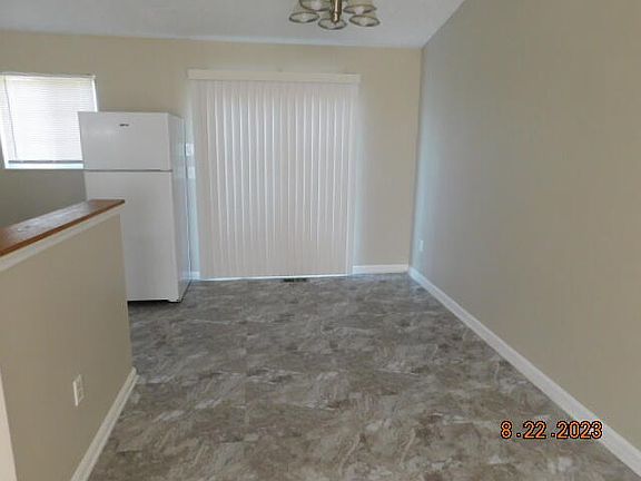 3rd image of 505 Brookwood Dr