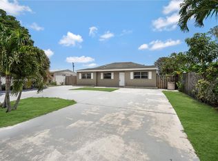 452 Waseca Dr, Lake Worth, FL 33462