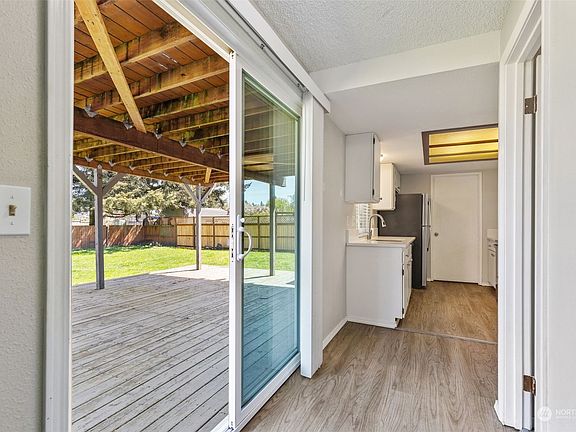 5th image of 22517 38th Avenue