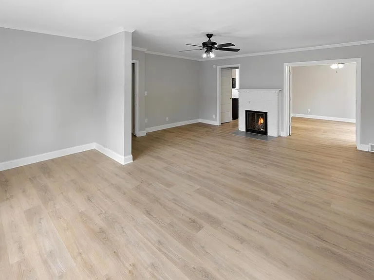 3237 Hennepin Ave — Photo 3