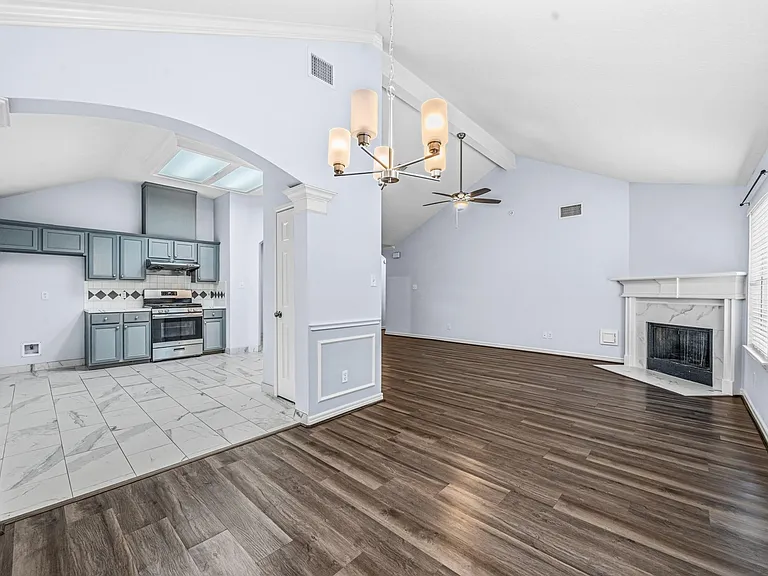 15007 Changing Oak Ridge Ct — Photo 9