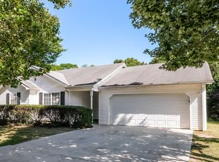 3869 Deaton Rd, Flowery Branch, GA 30542