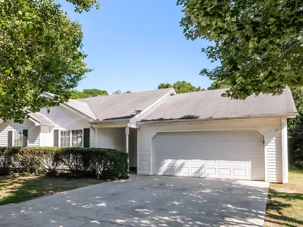 3869 Deaton Rd, Flowery Branch, GA 30542