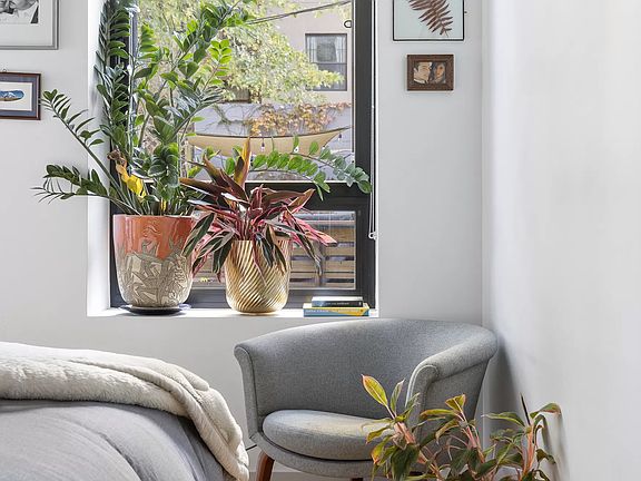 4th image of 260 Greene Ave #1