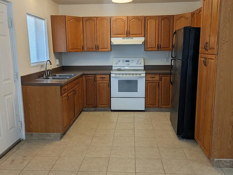 290 E Mesquite Blvd #A — Photo 9