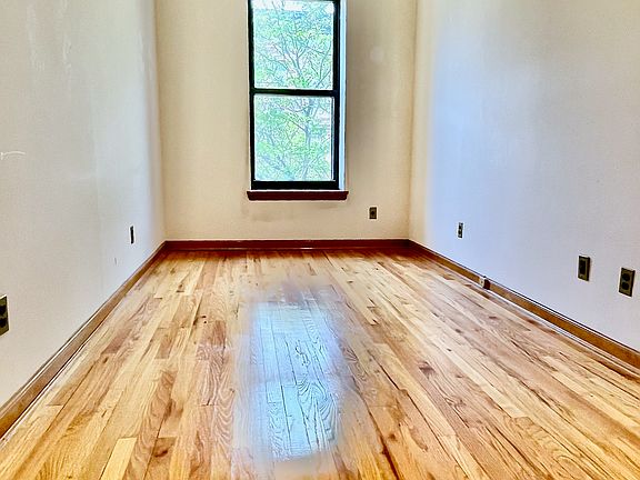 5th image of 122 W 75th St APT 3