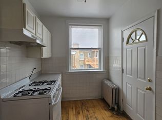 4045.5 N Mozart St #3W, Chicago, IL 60618