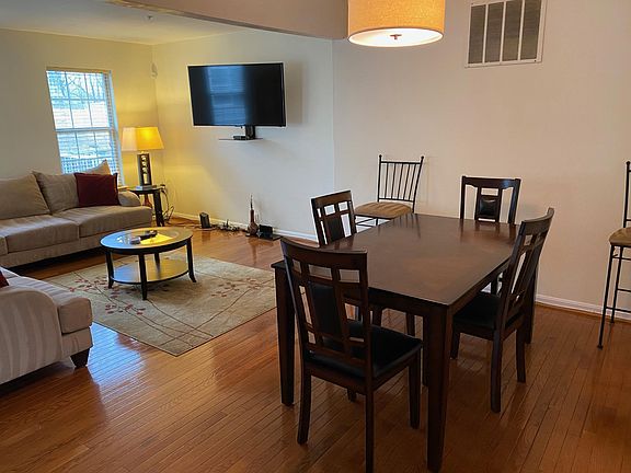 4th image of 917 Dunloring Ct