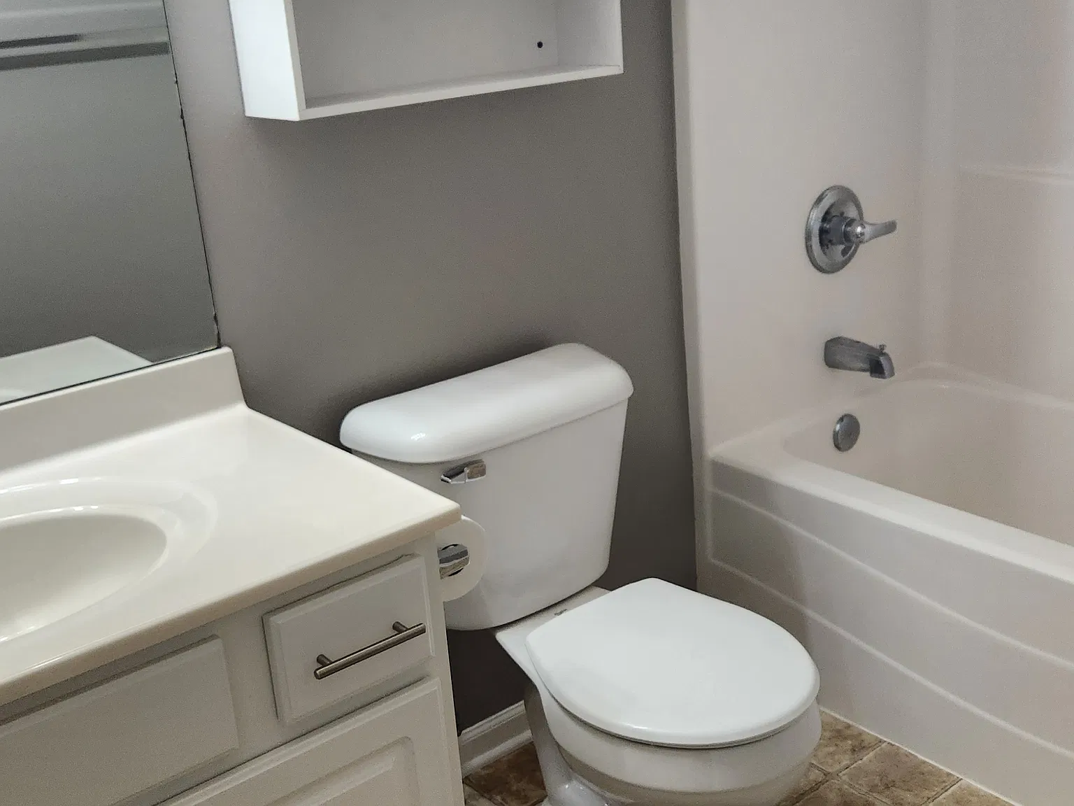 3 bed, 1378 sqft, $2,100 — Photo 4
