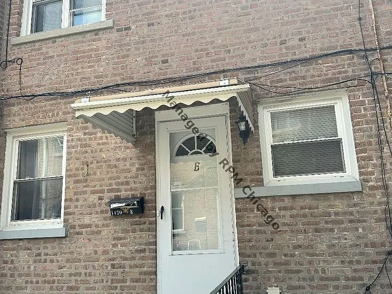 1420 N Harlem Ave #E — Photo 22