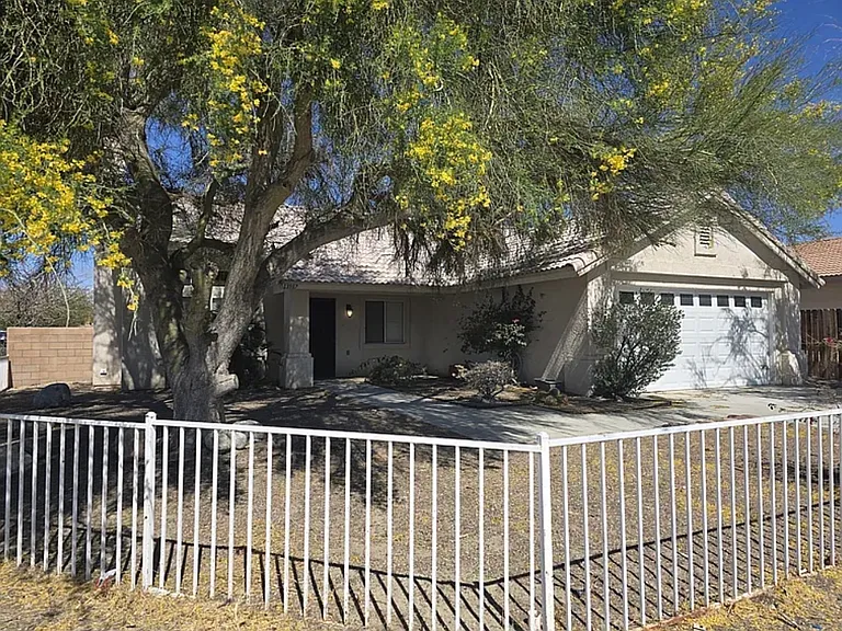 13987 El Cajon Dr — Photo 18