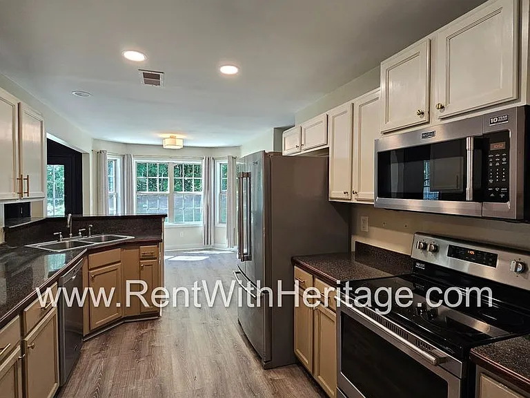 182 Saddleridge Dr — Photo 24
