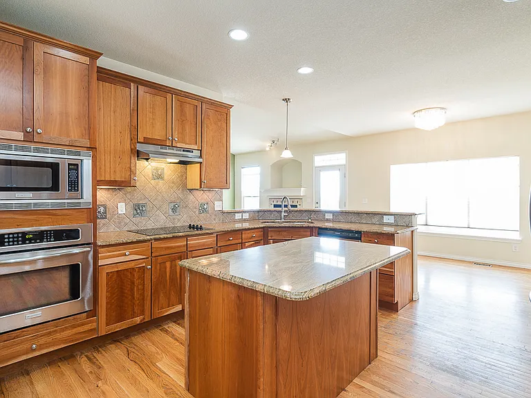 4846 Maggie Ct — Photo 11