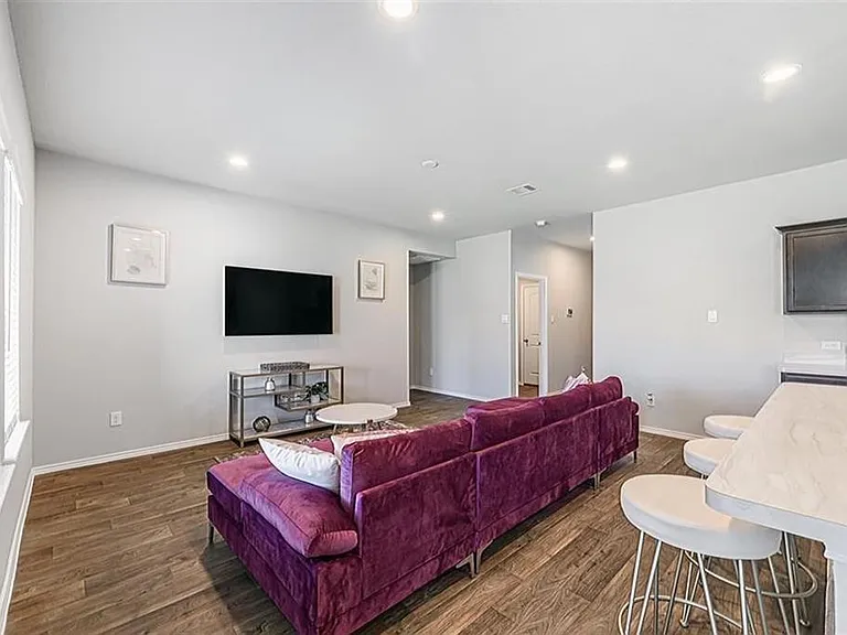 5126 Moravia Ln — Photo 5