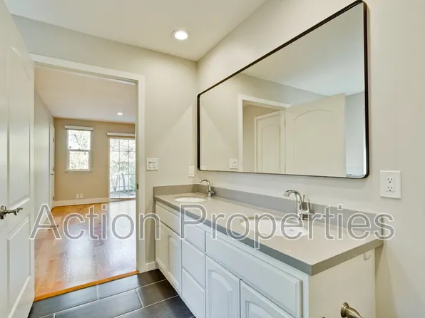 261 Langton Ave, Los Altos, CA 94022