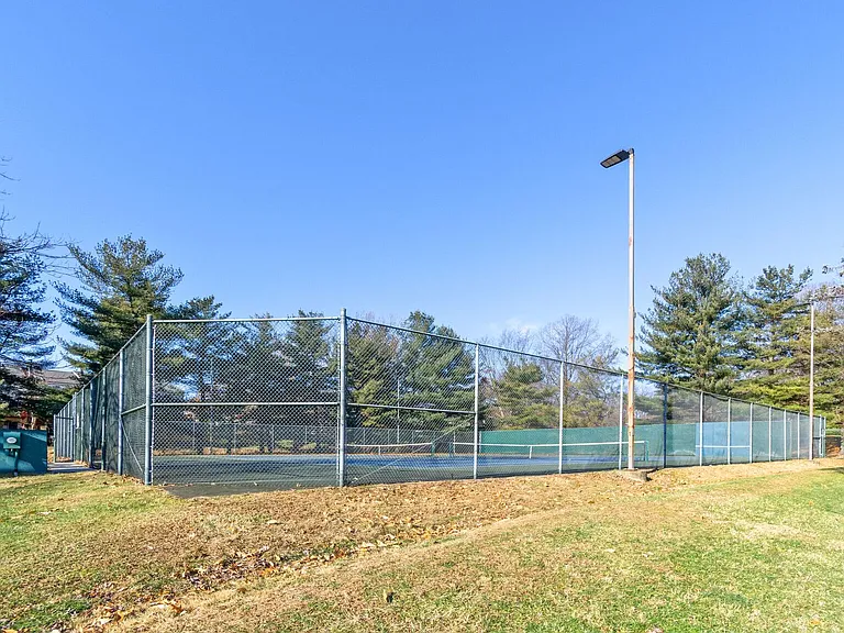 17020 Briardale Rd — Photo 46