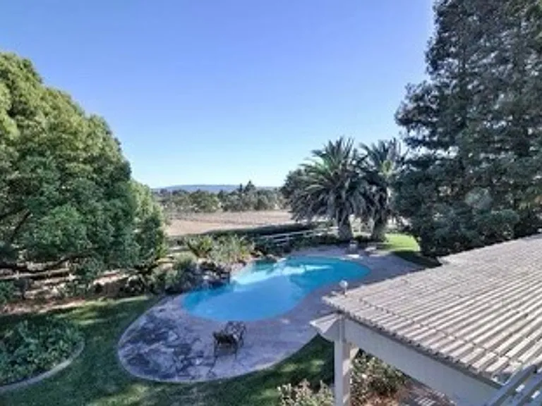 1610 Chris Ln — Photo 15